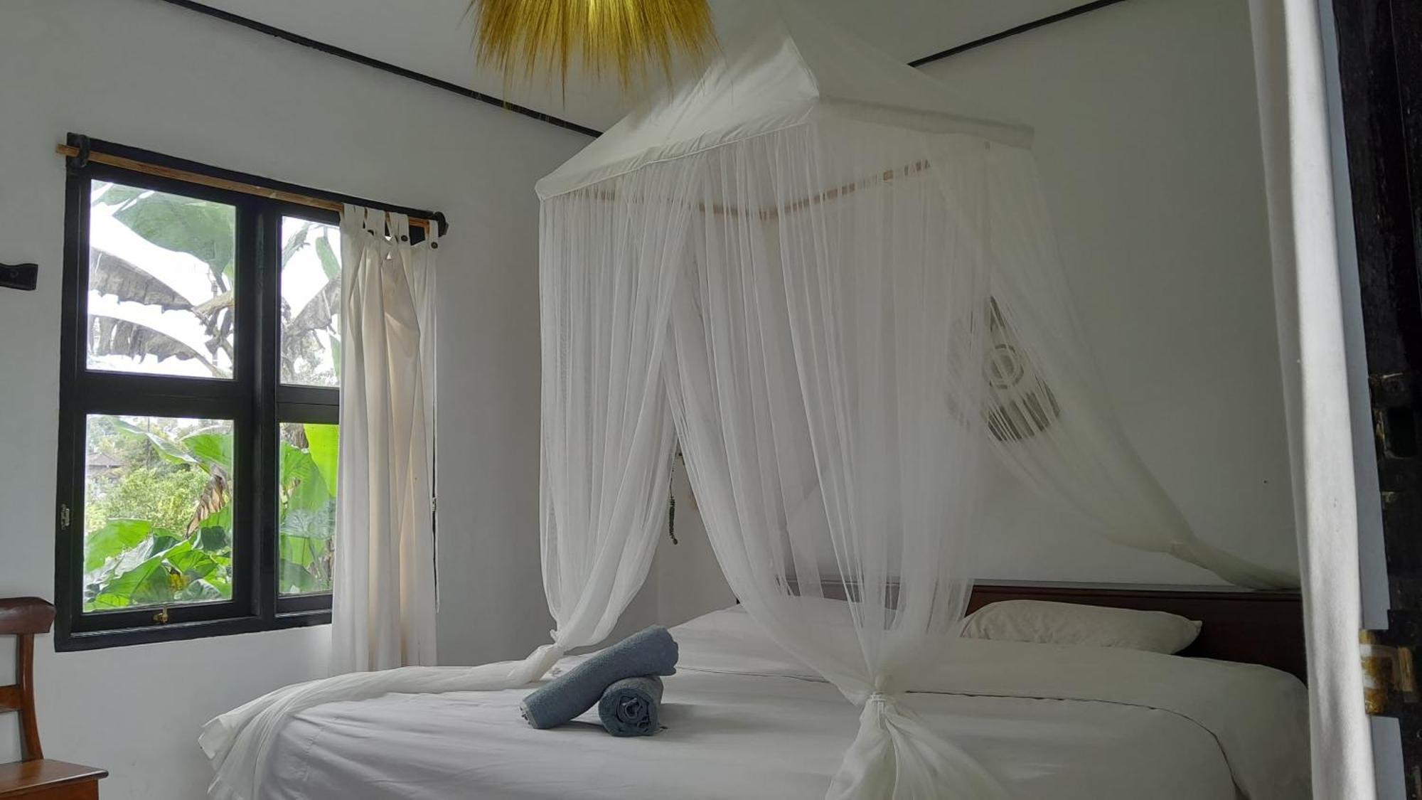 Bukit Kembar Ecotourism Hotel Gitgit ภายนอก รูปภาพ